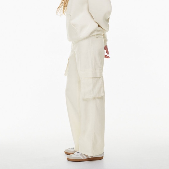 Aritzia TNA Picture Light Birch Cargo Pants Size 6 - Picture 4 of 9